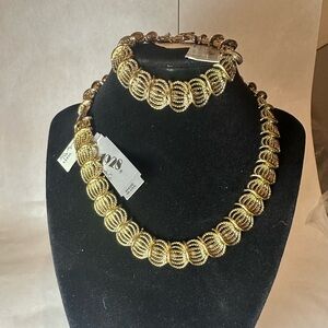 Vintage 1928 Jewlery Co.Gold Necklace and Bracelet Set. NEW